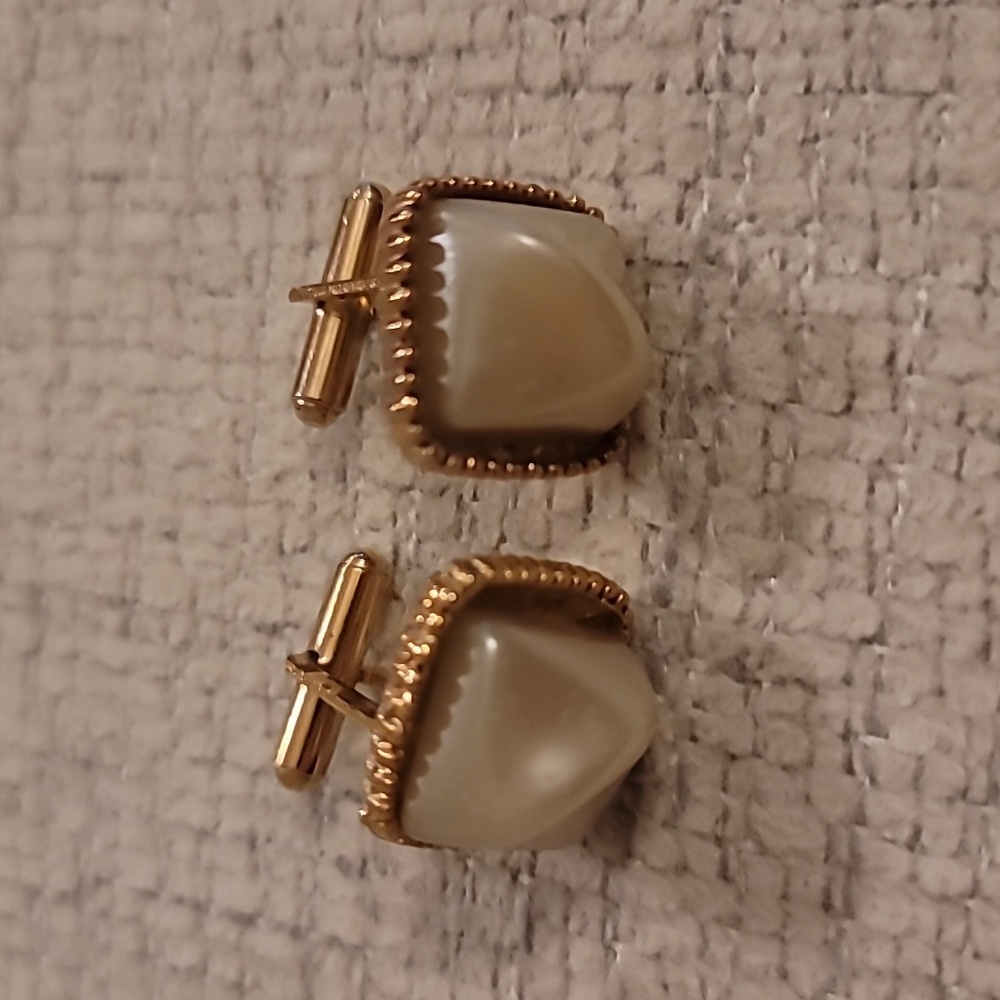 Men's Faux Pearl cuff links 🦪